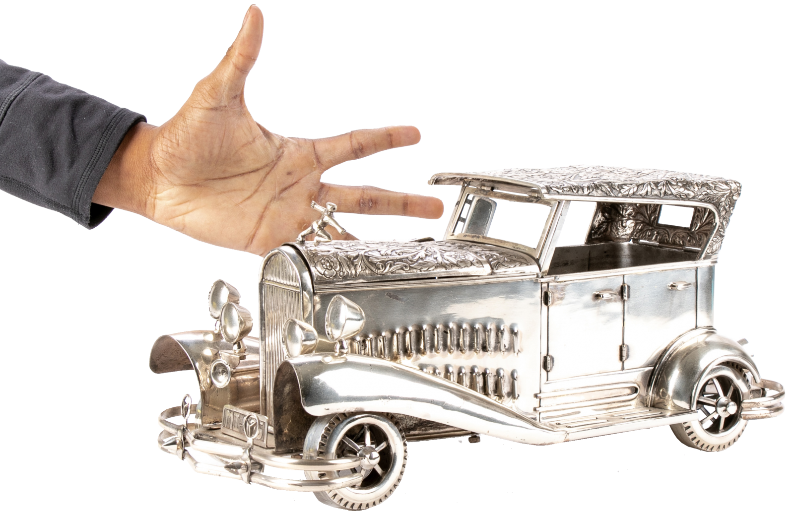 HEAVY INDIA SILVERED AUTOMOBILE MODEL 96215